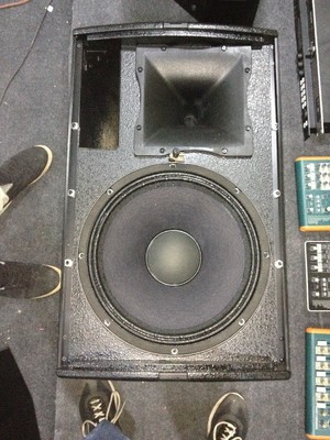 也許是中國(guó)最好的音箱!LA-B-15_供應(yīng)信息_CA001中國(guó)音響第一網(wǎng)_最集中的音響人社區(qū)_音響|燈光|視頻|專業(yè)|門(mén)戶|網(wǎng)站